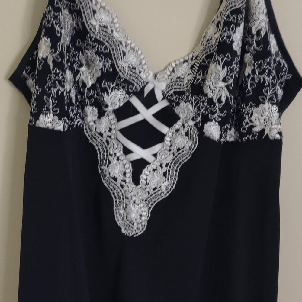 Linea Donatella Negligee & Robe Black w/ White Lace 2 Pc Set Sz Lg - Picture 2 of 11
